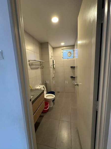 Kondominium untuk Dijual di The Navens - Jane Ng - Bathroom - PropertyGuru.com.my