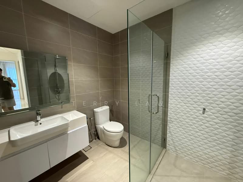 Servis Apartment untuk Disewa di Quill Residence - Terry Law - Bathroom - PropertyGuru.com.my
