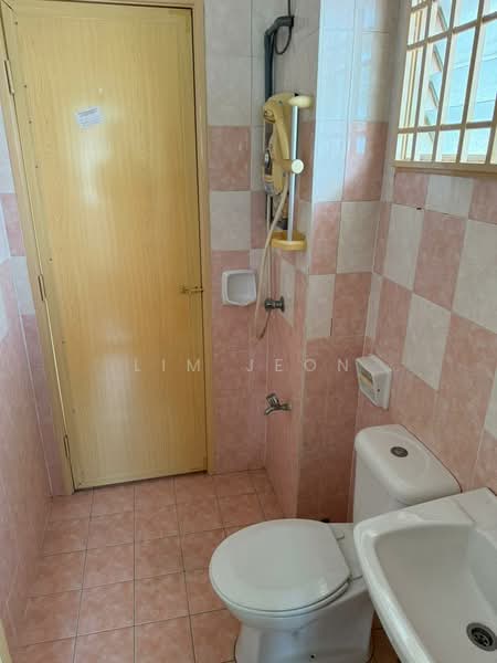 Terraced House for Sale in Bandar Botanic (Klang) - Lim Jeon - PropertyGuru.com.my
