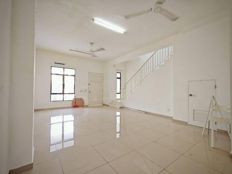 2-storey Terraced House for Sale in Eco Grandeur (Puncak Alam) - Azizah Hasan - Living Room - PropertyGuru.com.my