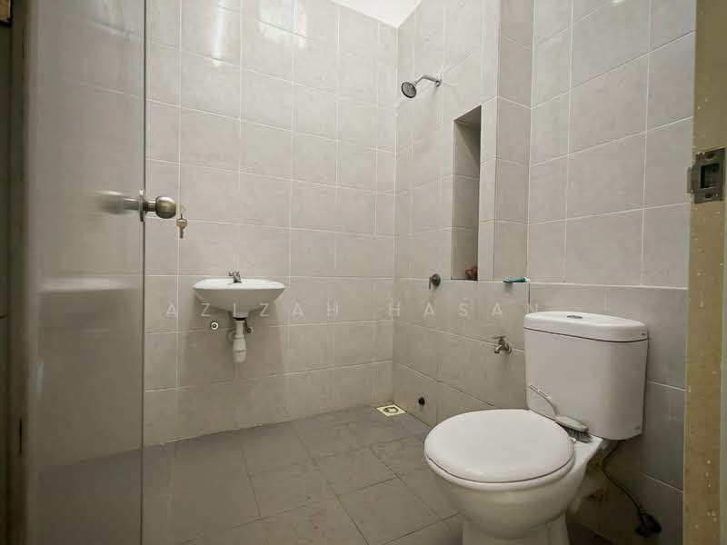 2-storey Terraced House for Sale in Eco Grandeur (Puncak Alam) - Azizah Hasan - Bathroom - PropertyGuru.com.my