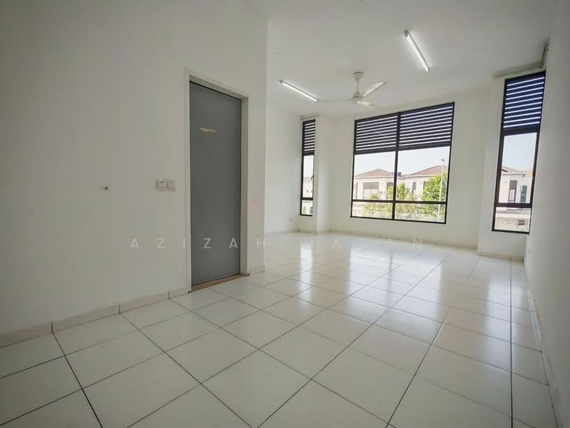 2-storey Terraced House for Sale in Eco Grandeur (Puncak Alam) - Azizah Hasan - Living Room - PropertyGuru.com.my