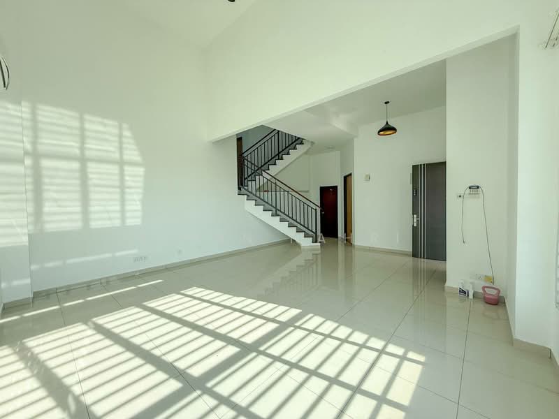 Bungalow for Sale in Sungai Merab (Dengkil) - Ilman Nahri - Living Room - PropertyGuru.com.my