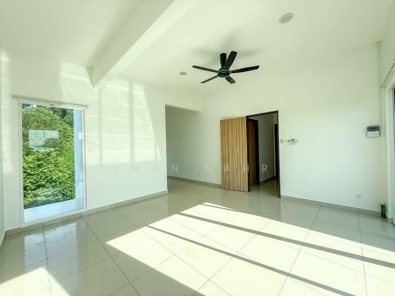Bungalow for Sale in Sungai Merab (Dengkil) - Ilman Nahri - Living Room - PropertyGuru.com.my