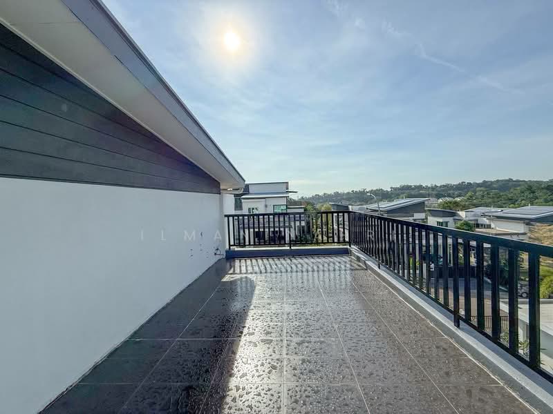Bungalow for Sale in Sungai Merab (Dengkil) - Ilman Nahri - Balcony - PropertyGuru.com.my
