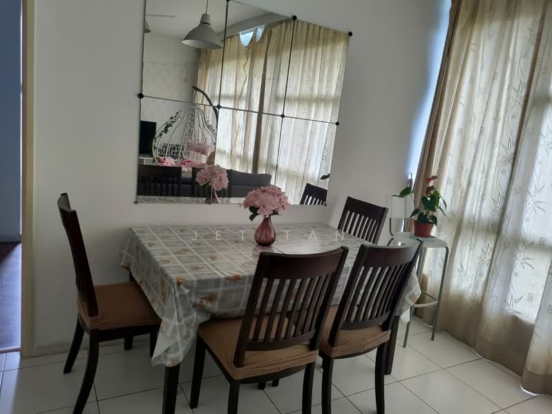Kondominium untuk Disewa di The Saffron - Jet Tan - Dining Room - PropertyGuru.com.my