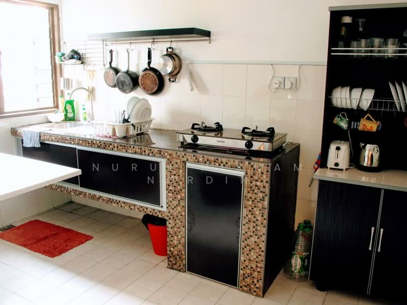 3-storey Terraced House for Sale in Mutiara Tropicana (Petaling Jaya) - Nurul Hisham Nordin - Kitchen - PropertyGuru.com.my