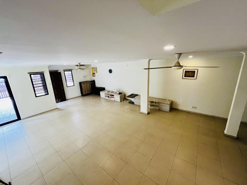 3-storey Terraced House for Sale in Mutiara Tropicana (Petaling Jaya) - Nurul Hisham Nordin - Living Room - PropertyGuru.com.my