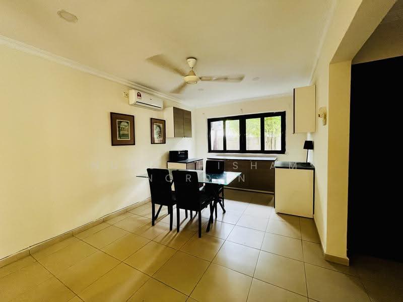 3-storey Terraced House for Sale in Mutiara Tropicana (Petaling Jaya) - Nurul Hisham Nordin - Kitchen - PropertyGuru.com.my