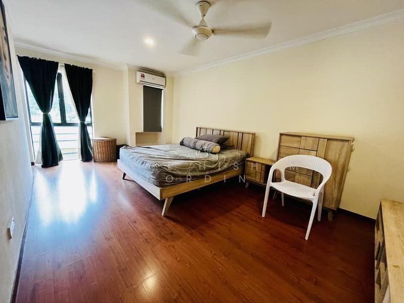 3-storey Terraced House for Sale in Mutiara Tropicana (Petaling Jaya) - Nurul Hisham Nordin - Bedroom - PropertyGuru.com.my