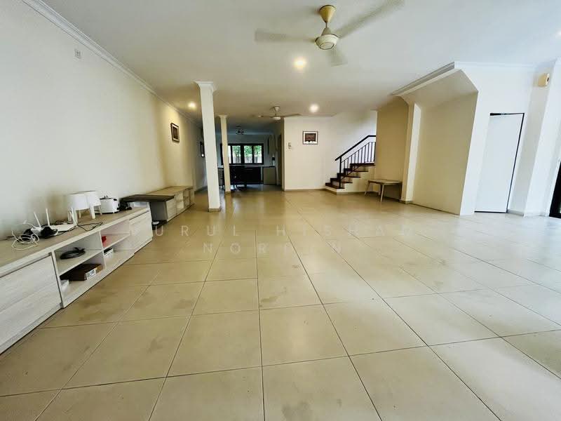 3-storey Terraced House for Sale in Mutiara Tropicana (Petaling Jaya) - Nurul Hisham Nordin - Living Room - PropertyGuru.com.my