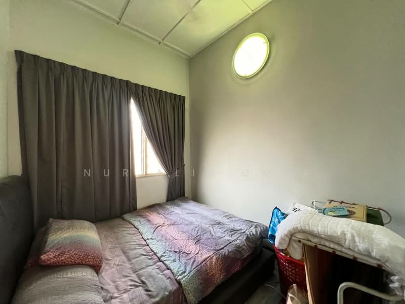 2-storey Terraced House for Sale in Shah Alam (Selangor) - Nur Alia Omar - Bedroom - PropertyGuru.com.my