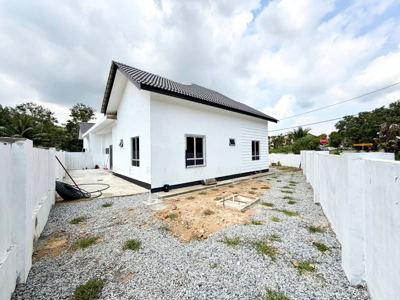 Rumah Berkembar untuk Dijual di Taman Kemas (Tampoi) - Seri Wangi - Exterior - PropertyGuru.com.my