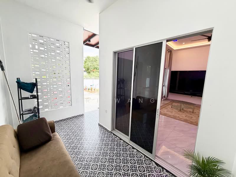 Rumah Berkembar untuk Dijual di Taman Kemas (Tampoi) - Seri Wangi - Living Room - PropertyGuru.com.my