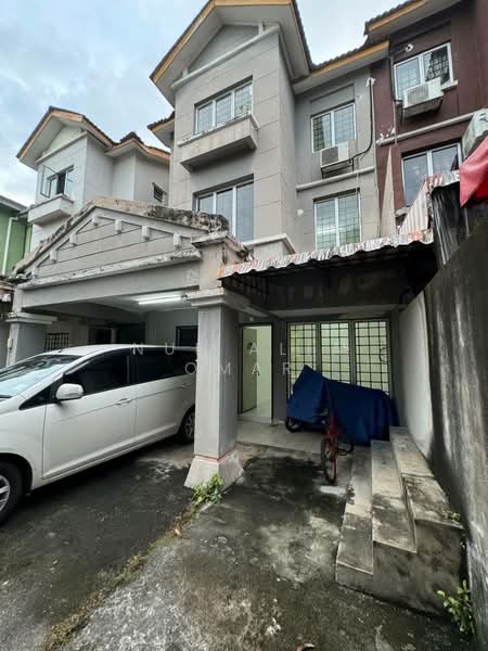 3-storey Terraced House for Sale in Kota Kemuning (Shah Alam) - Nur Alia Omar - PropertyGuru.com.my
