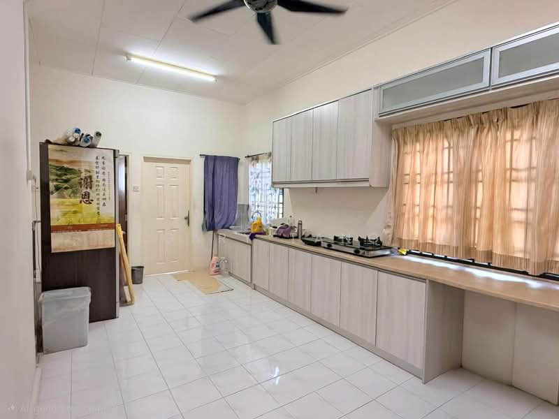 Bungalow for Sale in Desa Putra Indah (Ipoh) - Gary Tang - Kitchen - PropertyGuru.com.my