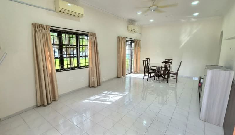 Bungalow for Sale in Desa Putra Indah (Ipoh) - Gary Tang - Living Room - PropertyGuru.com.my