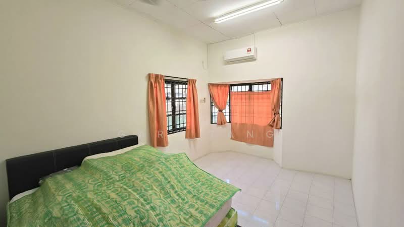 Bungalow for Sale in Desa Putra Indah (Ipoh) - Gary Tang - Bedroom - PropertyGuru.com.my