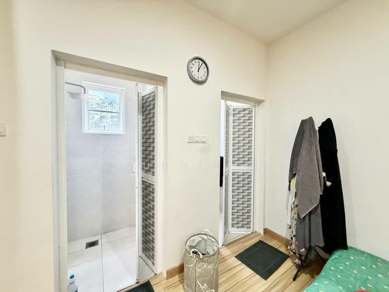 3-storey Terraced House for Sale in Taman Setiawangsa (Setiawangsa) - Aizuddin Ali - Bathroom - PropertyGuru.com.my