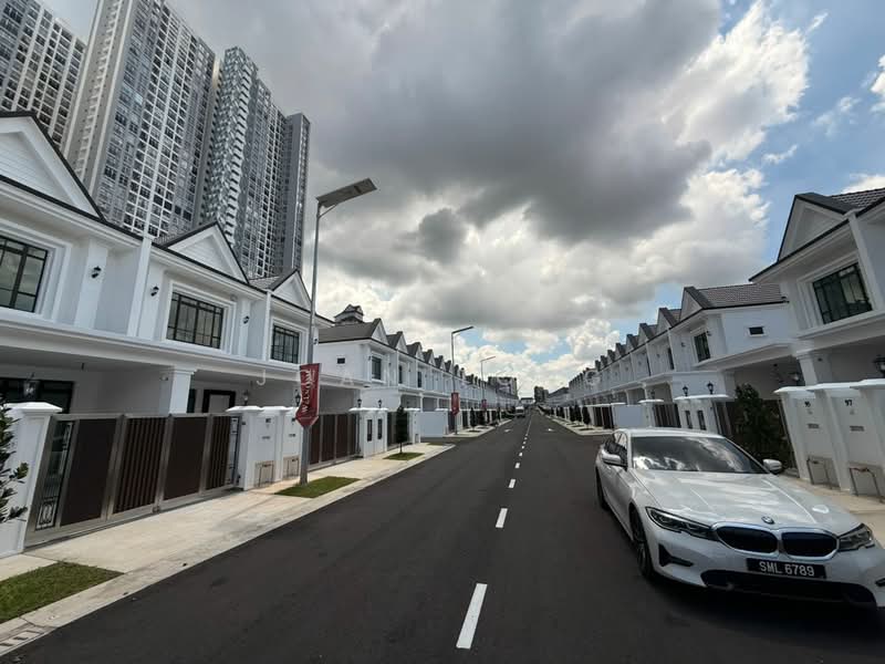 2-storey Terraced House for Sale in Bandar Seri Alam (Masai) - Joan Tong - Exterior - PropertyGuru.com.my