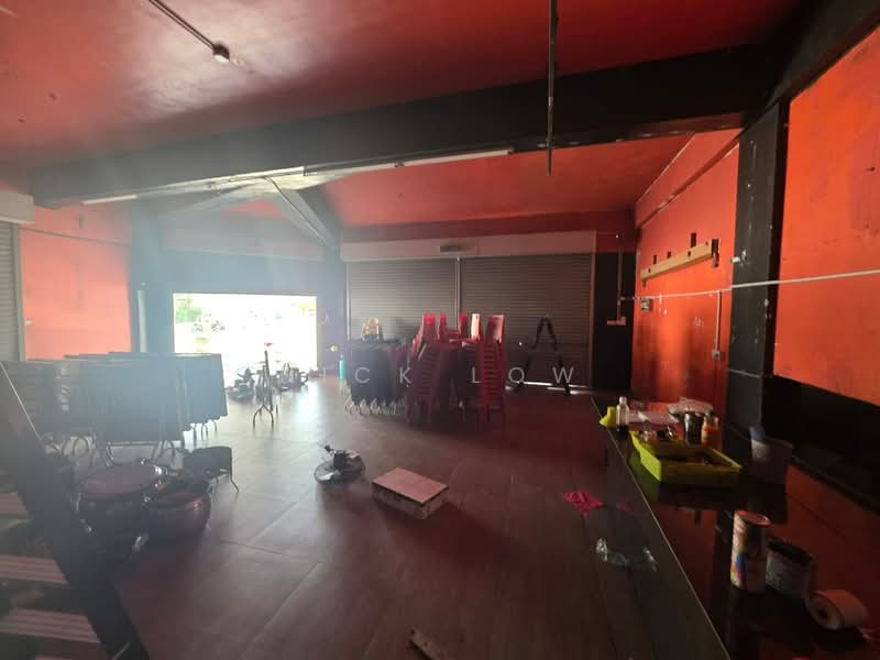 Shop for Rent in Tmn Perindustrian Pekan Nenas 1 (Pekan Nanas) - Nick Low - Interior - PropertyGuru.com.my
