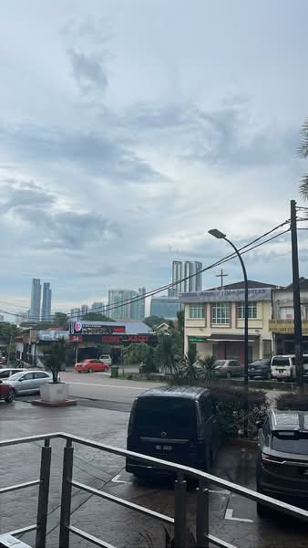 Hotel / Resort for Rent in Taman Kebun Teh (Johor Bahru) - Fion Lim - PropertyGuru.com.my