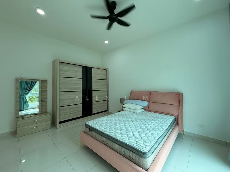 Kondominium untuk Disewa di Ferringhi Residence 2 - Alex Lim - Bedroom - PropertyGuru.com.my