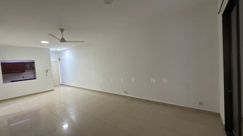 Kondominium untuk Dijual di Royal Domain Sri Putramas 2 - Shirley Ng - Living Room - PropertyGuru.com.my