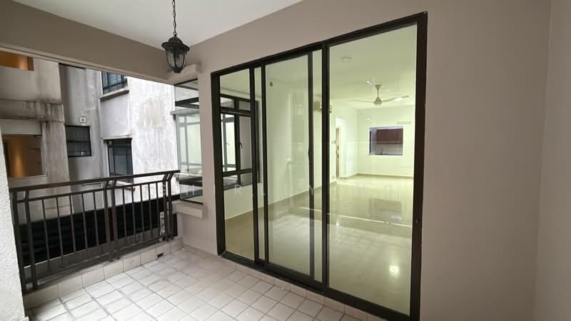 Kondominium untuk Dijual di Royal Domain Sri Putramas 2 - Shirley Ng - Balcony - PropertyGuru.com.my