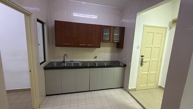 Kondominium untuk Dijual di Royal Domain Sri Putramas 2 - Shirley Ng - Kitchen - PropertyGuru.com.my