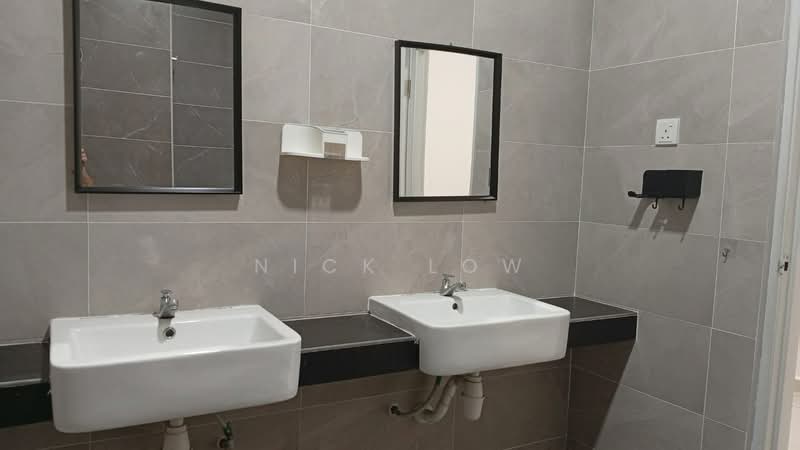 2-storey Terraced House for Rent in Taman Sutera Utama (Skudai) - Nick Low - Bathroom - PropertyGuru.com.my