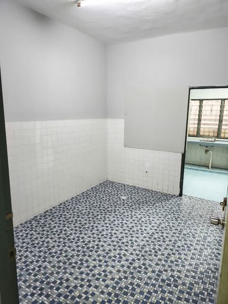 2-storey Terraced House for Sale in Taman Sungai Besi Indah (Seri Kembangan) - Even Chong - Kitchen - PropertyGuru.com.my