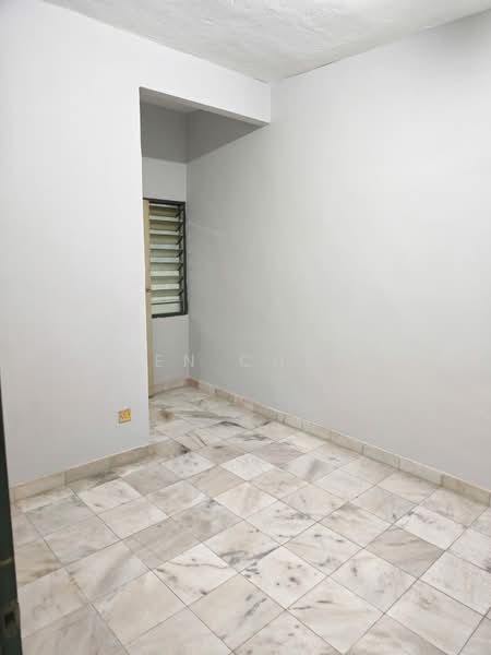 2-storey Terraced House for Sale in Taman Sungai Besi Indah (Seri Kembangan) - Even Chong - Interior - PropertyGuru.com.my