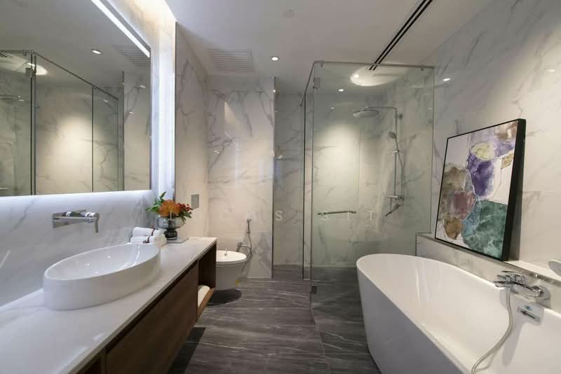 Servis Apartment untuk Dijual di Core Residence @ TRX - Lucas Sit - Bathroom - PropertyGuru.com.my