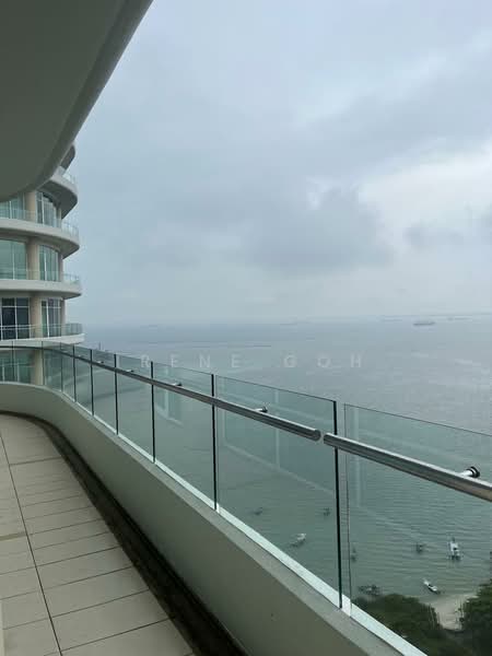 Kondominium untuk Dijual di 8 Gurney (The Shore Condominium) - Irene Goh - Balcony - PropertyGuru.com.my