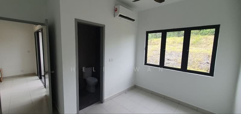 Servis Apartment untuk Dijual di Residensi Bukit Tiara - Helen Wan - Bathroom - PropertyGuru.com.my