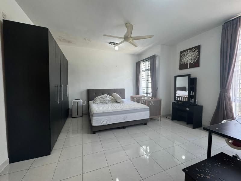 Rumah Teres 2 Tingkat untuk Dijual di Setia Tropika (Johor Bahru) - Tommy Tai - Bedroom - PropertyGuru.com.my