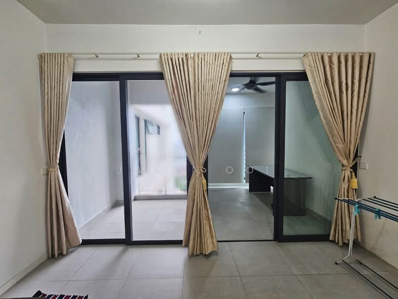 Servis Apartment untuk Dijual di Jaya One Residences - Jason Ooi - Balcony - PropertyGuru.com.my