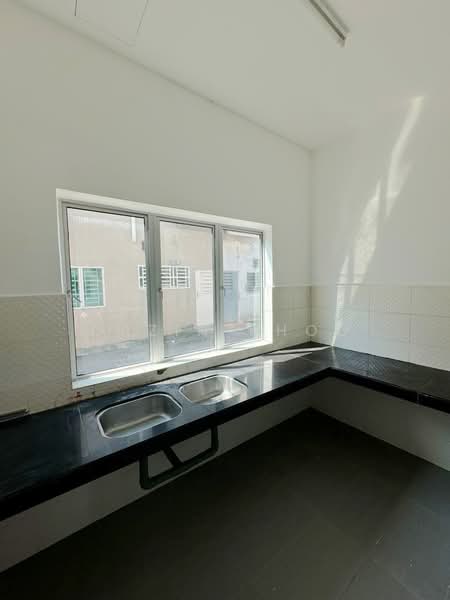 2-storey Terraced House for Sale in Kelebang (Ipoh) - Qazin Khoo - Kitchen - PropertyGuru.com.my