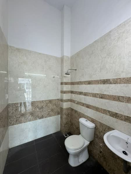 2-storey Terraced House for Sale in Kelebang (Ipoh) - Qazin Khoo - PropertyGuru.com.my