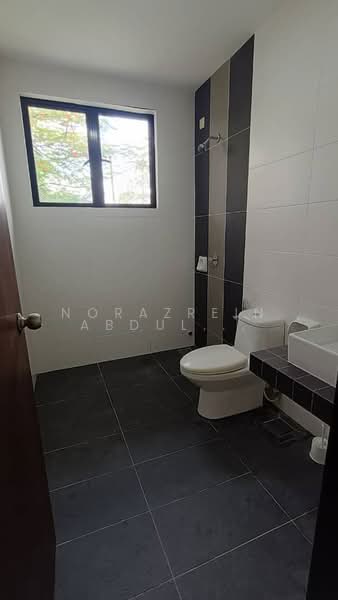 Rumah Teres 2 Tingkat untuk Disewa di Denai Alam (Shah Alam) - Norazrein Abdul Raman - Bathroom - PropertyGuru.com.my