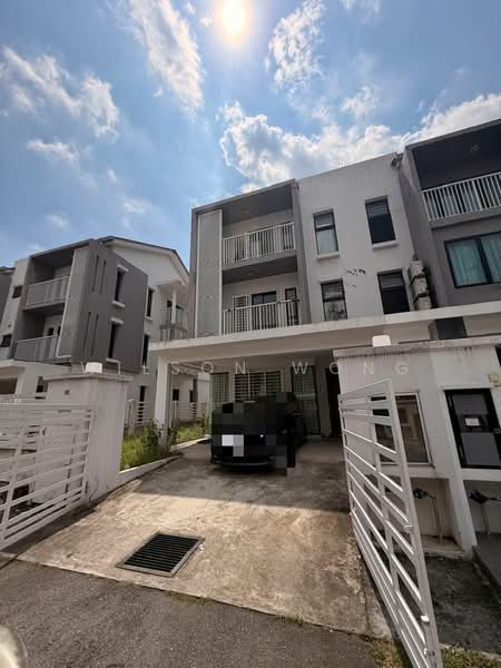 2.5-storey Terraced House for Sale in Puchong (Selangor) - Wilson Wong - PropertyGuru.com.my