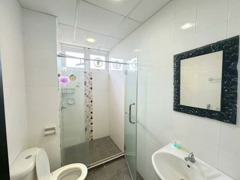 Condominium for Rent at Bayswater Resort Condominium - Alex Lim - Bathroom - PropertyGuru.com.my