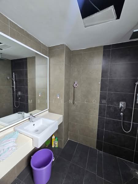 Service Residence for Rent at The Loft @ ZetaPark - Meifen Low - Bathroom - PropertyGuru.com.my