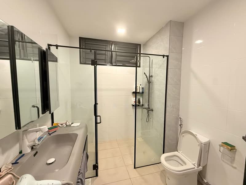 Rumah Teres 2 Tingkat untuk Dijual di Taman Molek (Johor Bahru) - Jordan Kau - Bathroom - PropertyGuru.com.my