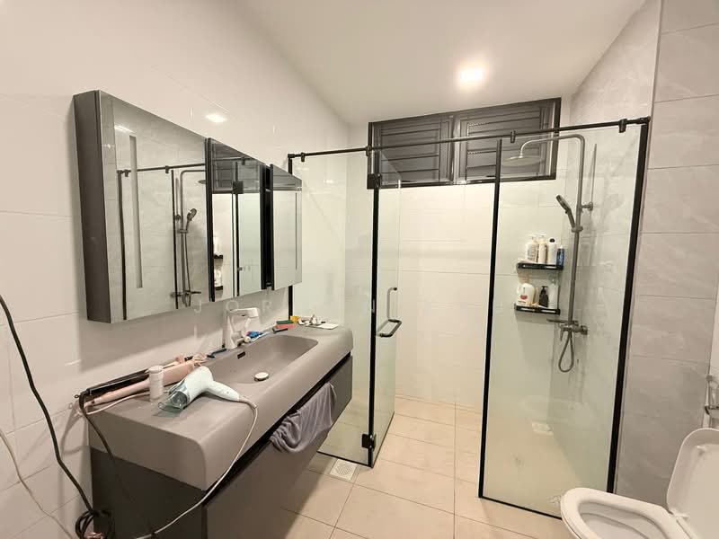 Rumah Teres 2 Tingkat untuk Dijual di Taman Molek (Johor Bahru) - Jordan Kau - Bathroom - PropertyGuru.com.my