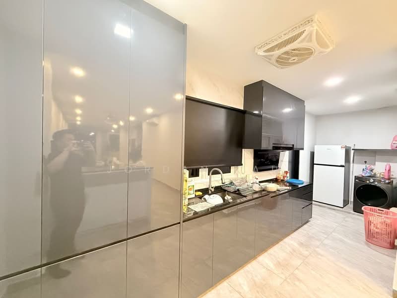 Rumah Teres 2 Tingkat untuk Dijual di Taman Molek (Johor Bahru) - Jordan Kau - Kitchen - PropertyGuru.com.my
