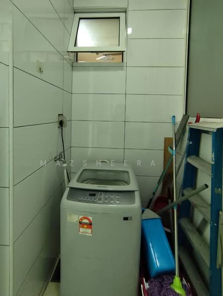 Servis Apartment untuk Disewa di Southbank Residence - Mazsheera . - Yard - PropertyGuru.com.my