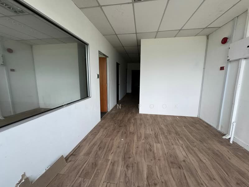 Factory for Sale in Puchong (Selangor) - Kelvin Pook - Corridor - PropertyGuru.com.my