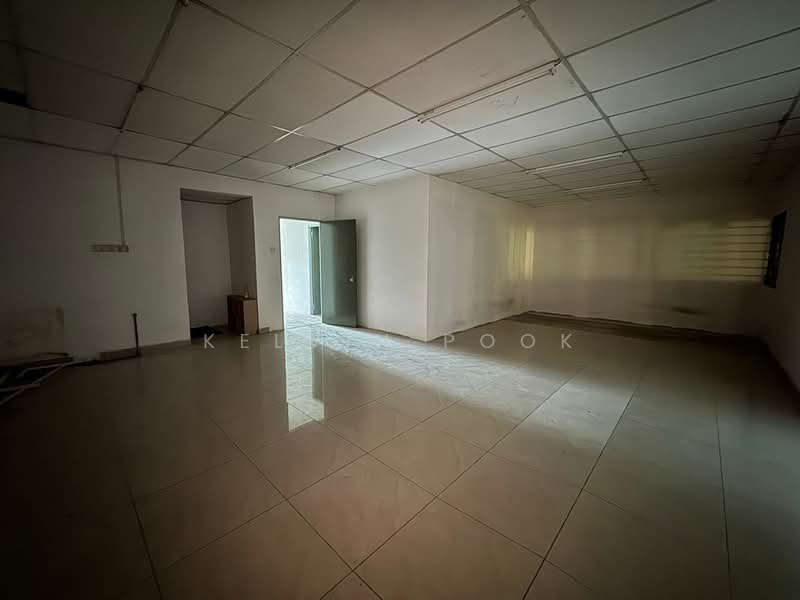 Factory for Sale in Puchong (Selangor) - Kelvin Pook - Interior - PropertyGuru.com.my